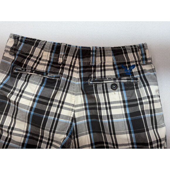 American Eagle Outfitters Mens Plaid Shorts Size 32 Black Gray Flat Front Casual - Picture 11 of 13